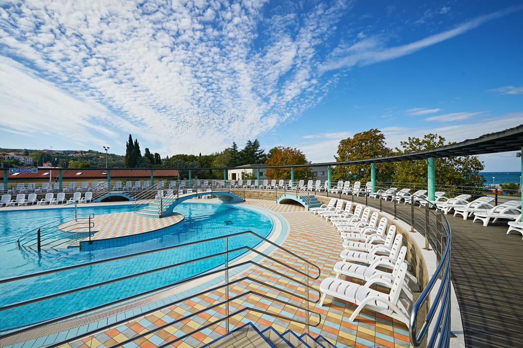 Hotel Delfin Izola Exterior foto