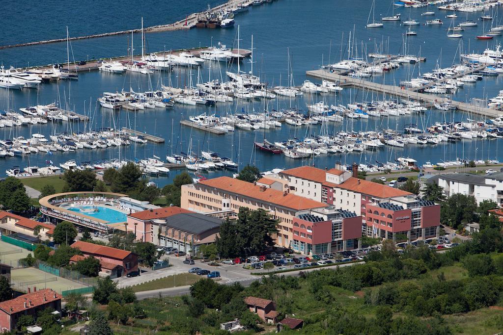 Hotel Delfin Izola Exterior foto